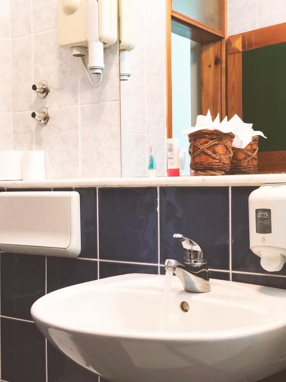 Hotel Imzit Dobrinja Sarajewo Zewnętrze zdjęcie